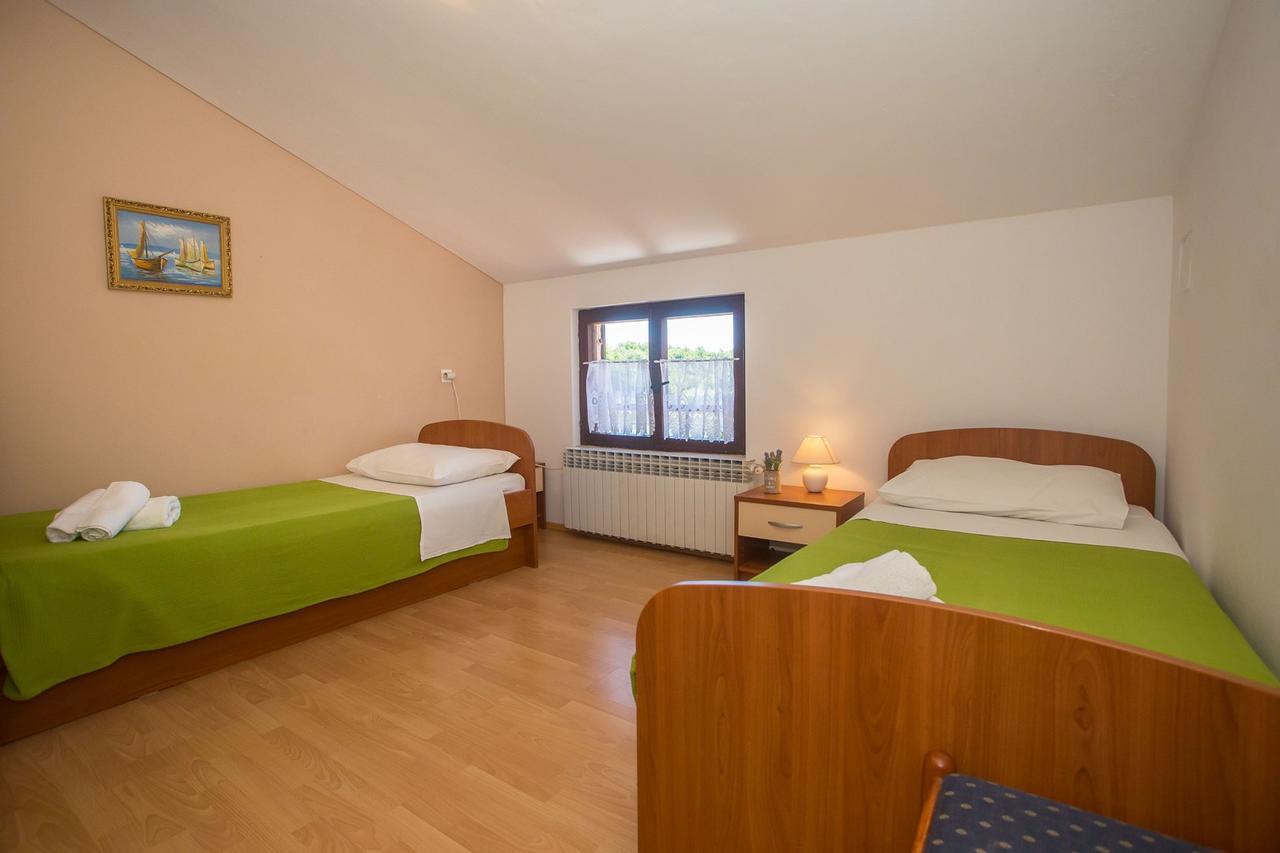 Gasthuis Garbina 3*