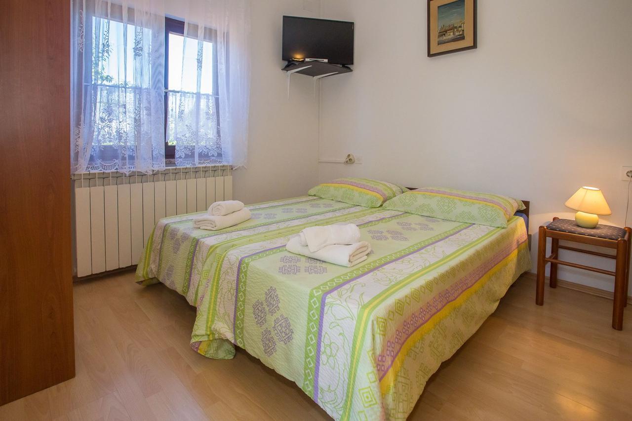 Garbina 3*